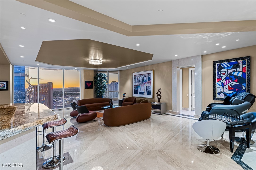 2877 Paradise Road 3202