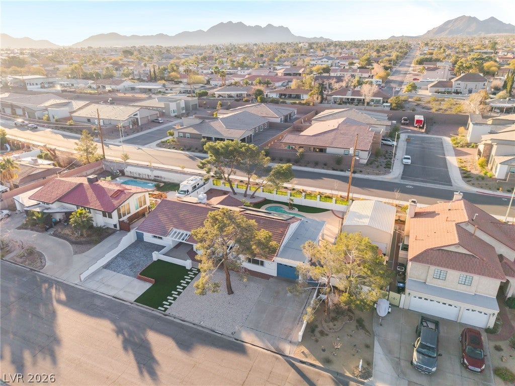 611 E Fairway Road