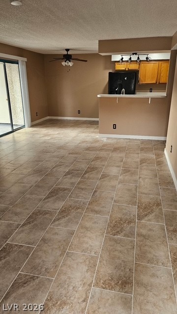 1575 W Warm Springs Road 3412