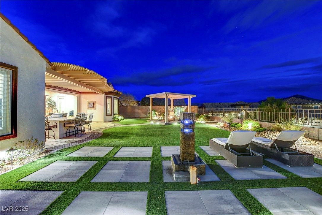 2913 Grande Arch Street, Henderson, Nevada image 12