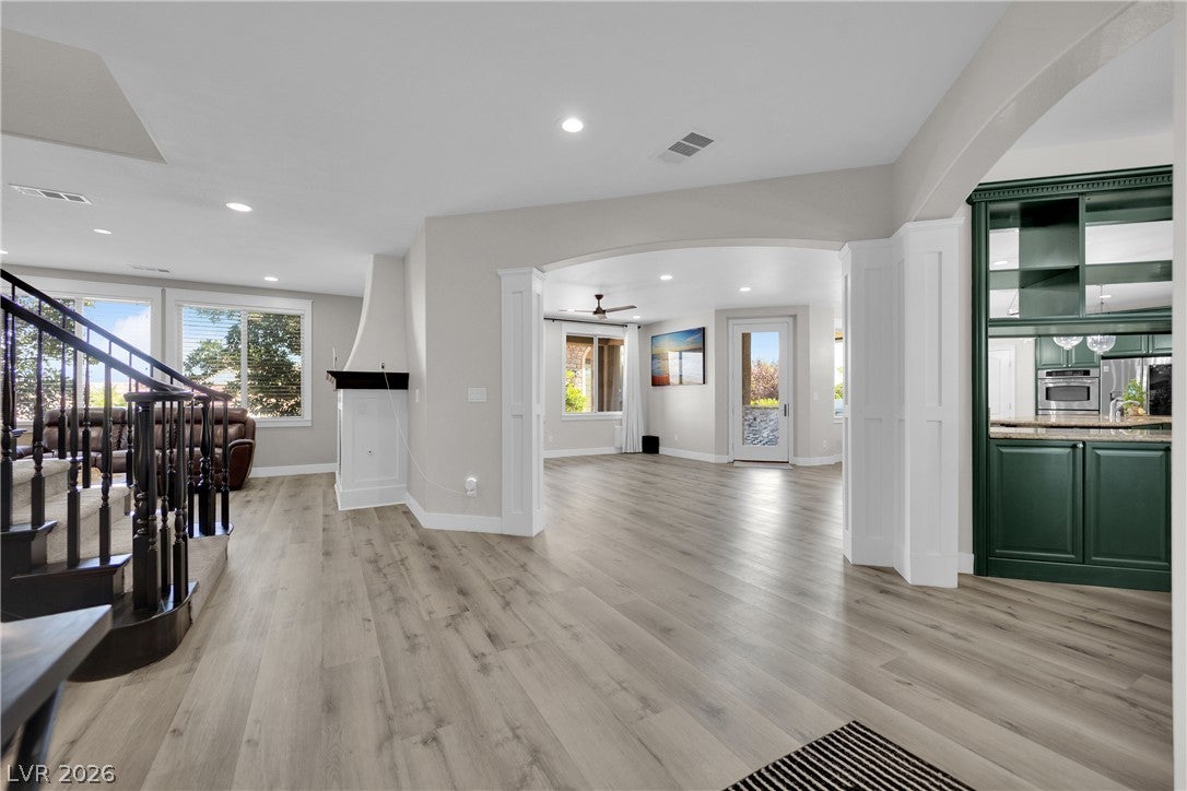 7566 Mezzanine View Avenue