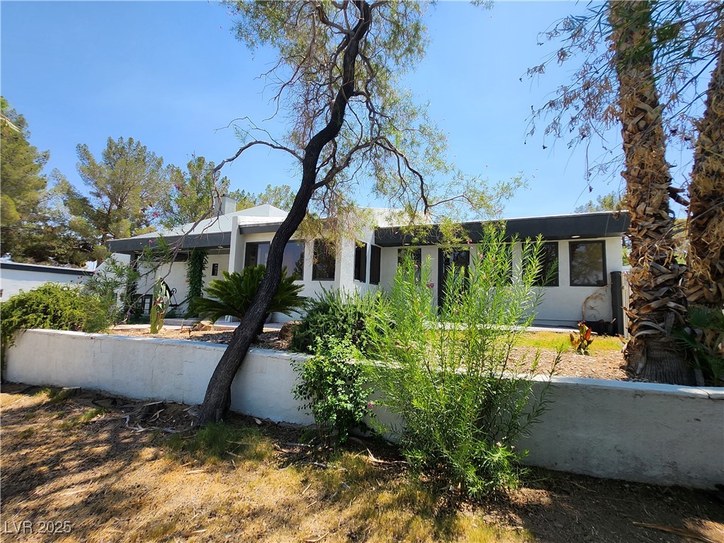 3131 E Katie Avenue
