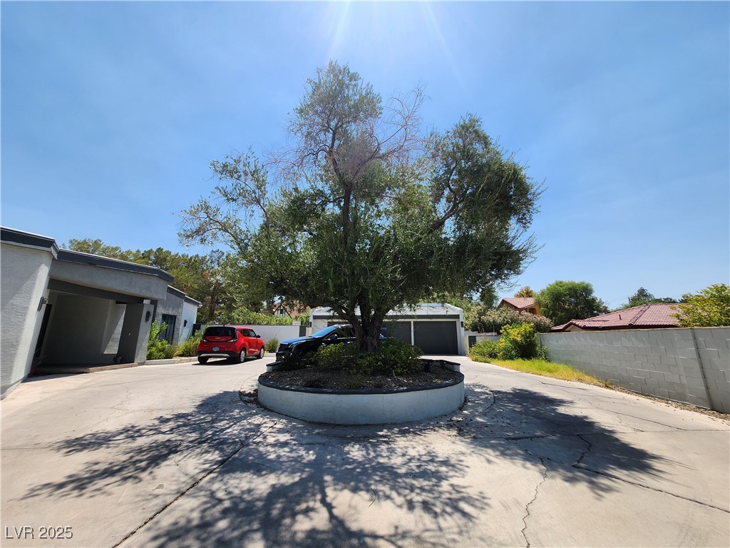 3131 E Katie Avenue