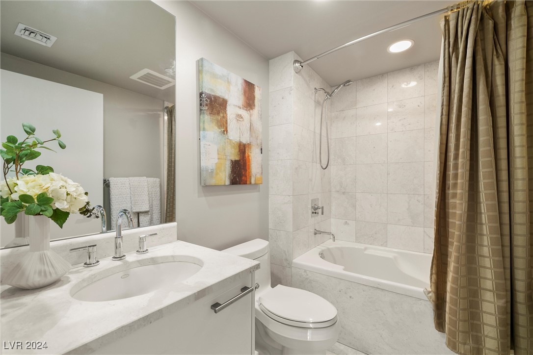 Las Vegas, Nevada 89109, United States, 2 Bedrooms Bedrooms, ,2 BathroomsBathrooms,Residential,Active,32604