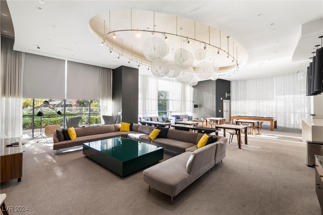 Las Vegas, Nevada 89109, United States, 2 Bedrooms Bedrooms, ,2 BathroomsBathrooms,Residential,Active,32604