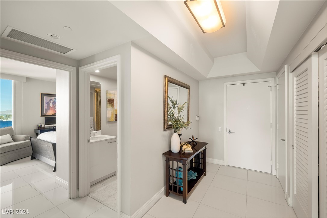 Las Vegas, Nevada 89109, United States, 2 Bedrooms Bedrooms, ,2 BathroomsBathrooms,Residential,Active,32604