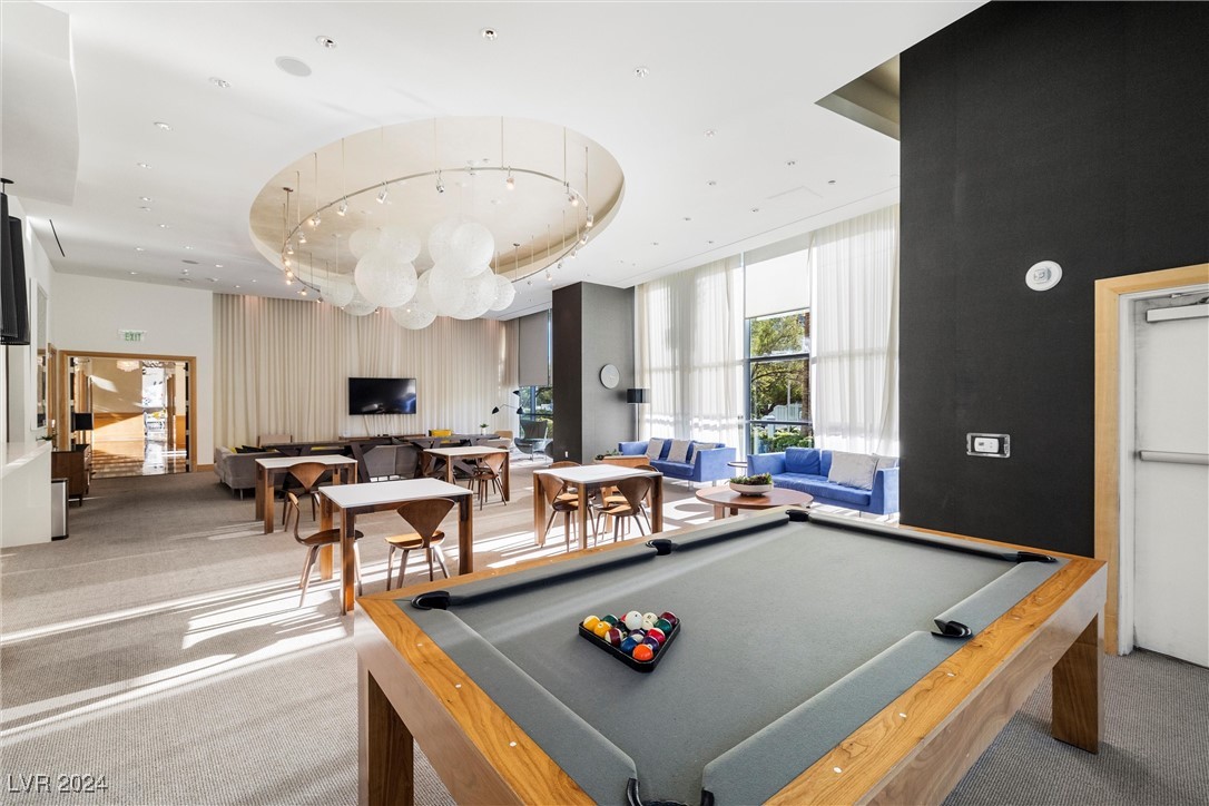 Las Vegas, Nevada 89109, United States, 2 Bedrooms Bedrooms, ,2 BathroomsBathrooms,Residential,Active,32604