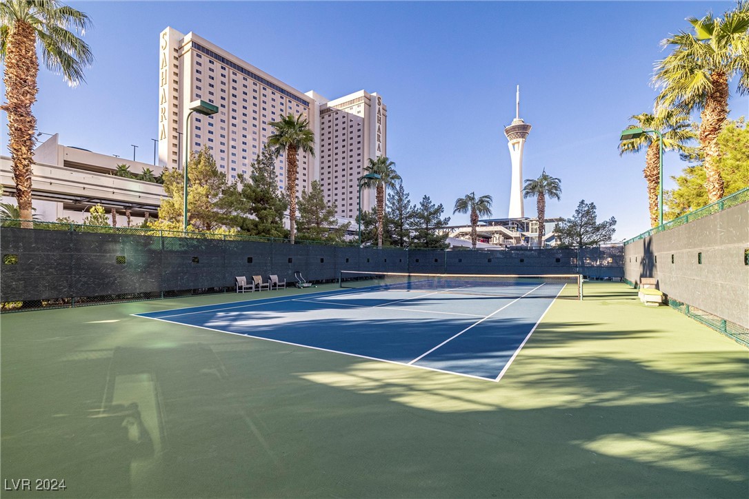 Las Vegas, Nevada 89109, United States, 2 Bedrooms Bedrooms, ,2 BathroomsBathrooms,Residential,Active,32604