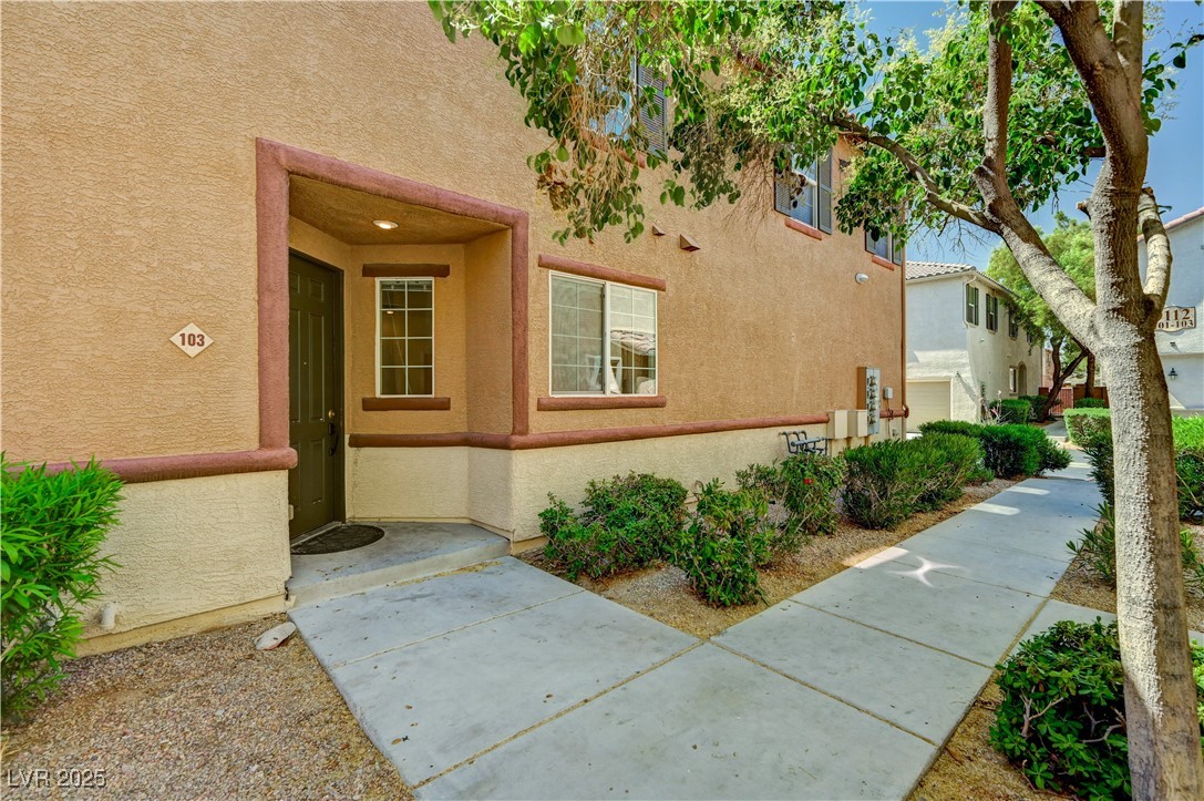 9115 Canoga Canyon Court 103