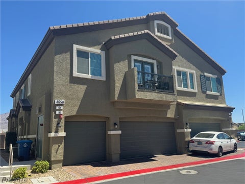 Townhouse For Rent - 4650 Moonbow Avenue #102<br/> North Las Vegas, NV 89084