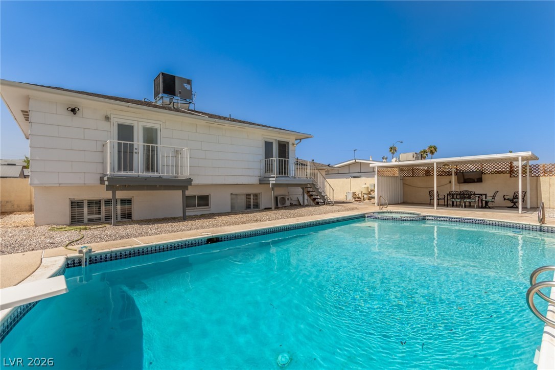 505 Vincent Way