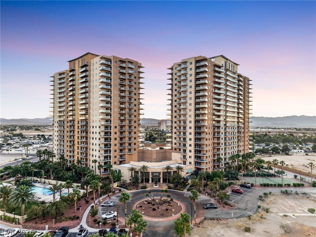 8255 S Las Vegas Boulevard 802