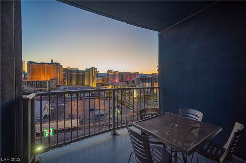 Photo of 211 E FLAMINGO Road #1517, Las Vegas, NV 89169 (MLS # 2522399)