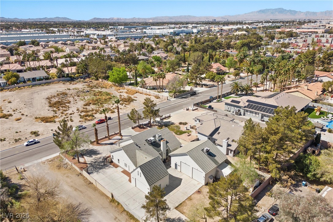 Las Vegas, Nevada 89120, United States, 5 Bedrooms Bedrooms, ,2 BathroomsBathrooms,Residential,Active,96227