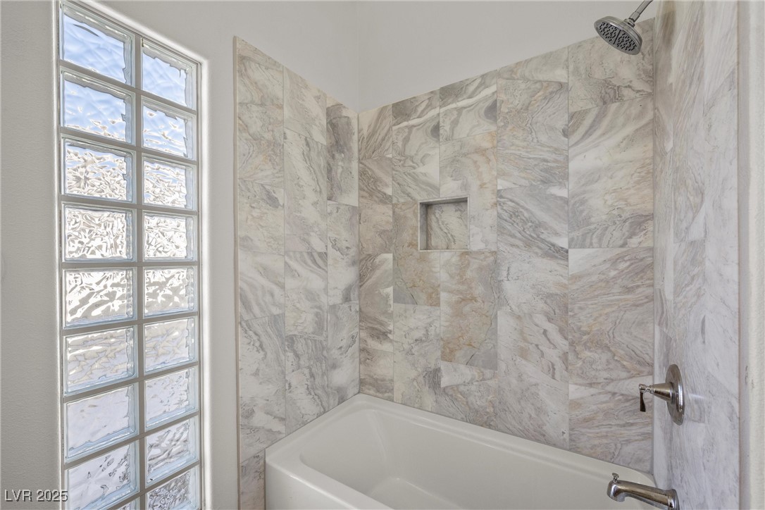 Las Vegas, Nevada 89120, United States, 5 Bedrooms Bedrooms, ,2 BathroomsBathrooms,Residential,Active,96227