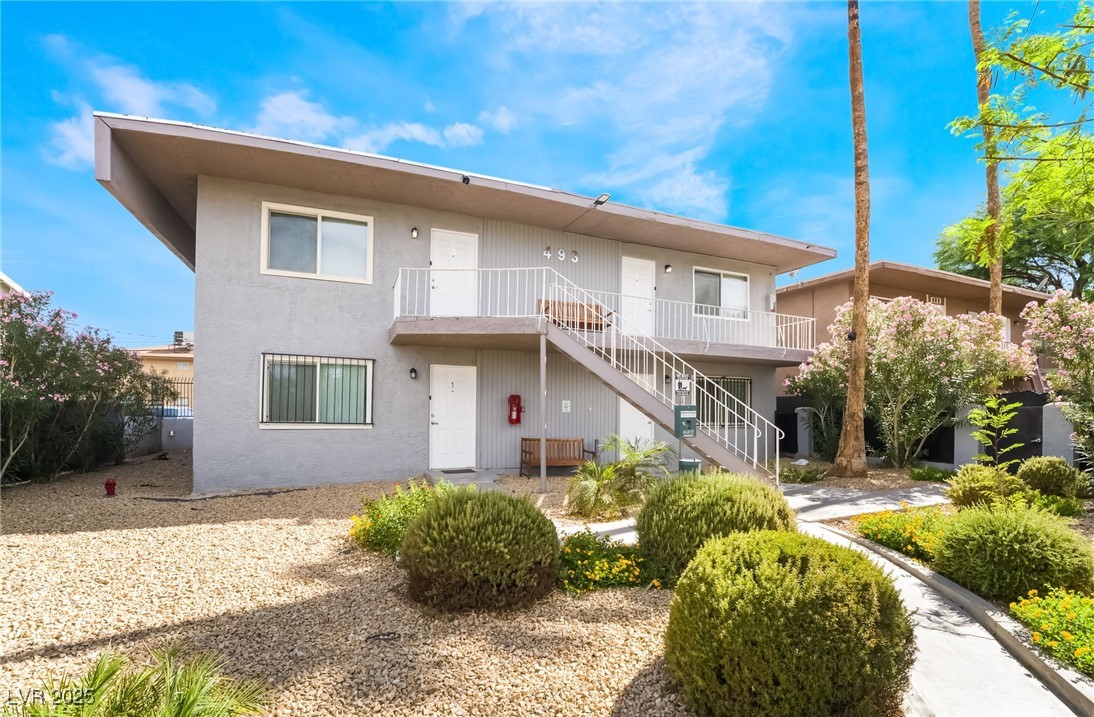 493 McKellar Circle