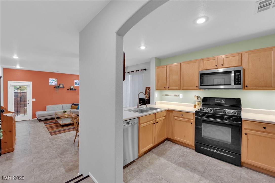 7445 Ringquist Street