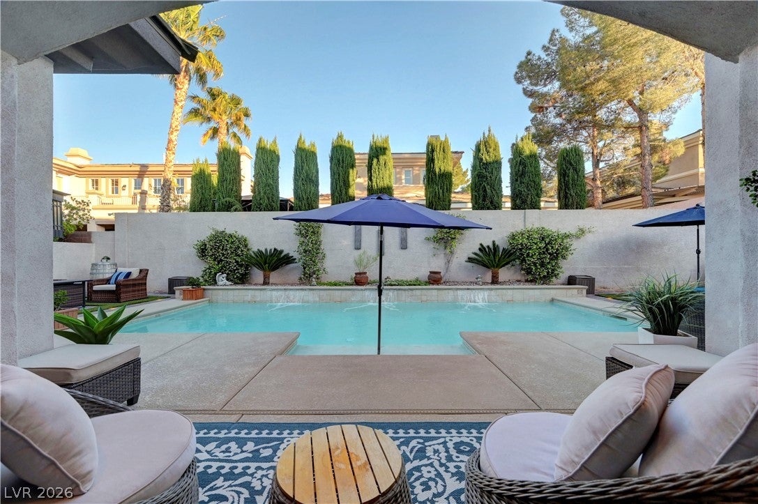 444 Pinnacle Heights Lane