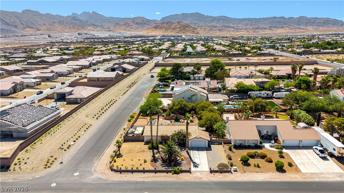 5525 N Tee Pee Lane