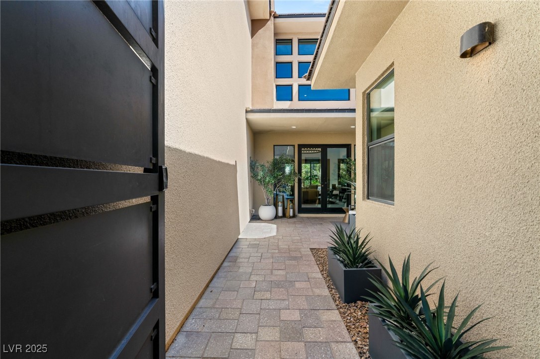 80 Pristine Glen Street