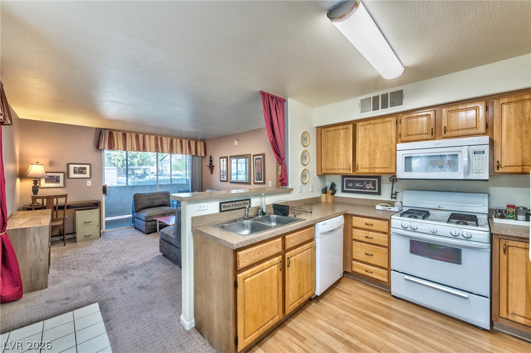 5710 E Tropicana Avenue 1010