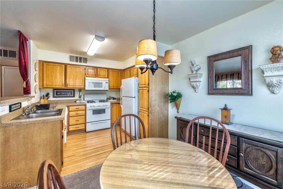 5710 E Tropicana Avenue 1010