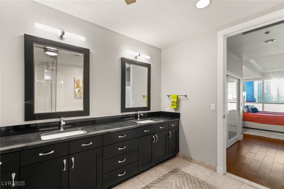 Las Vegas, Nevada 89103, United States, 2 Bedrooms Bedrooms, ,2 BathroomsBathrooms,Residential,Active,228530