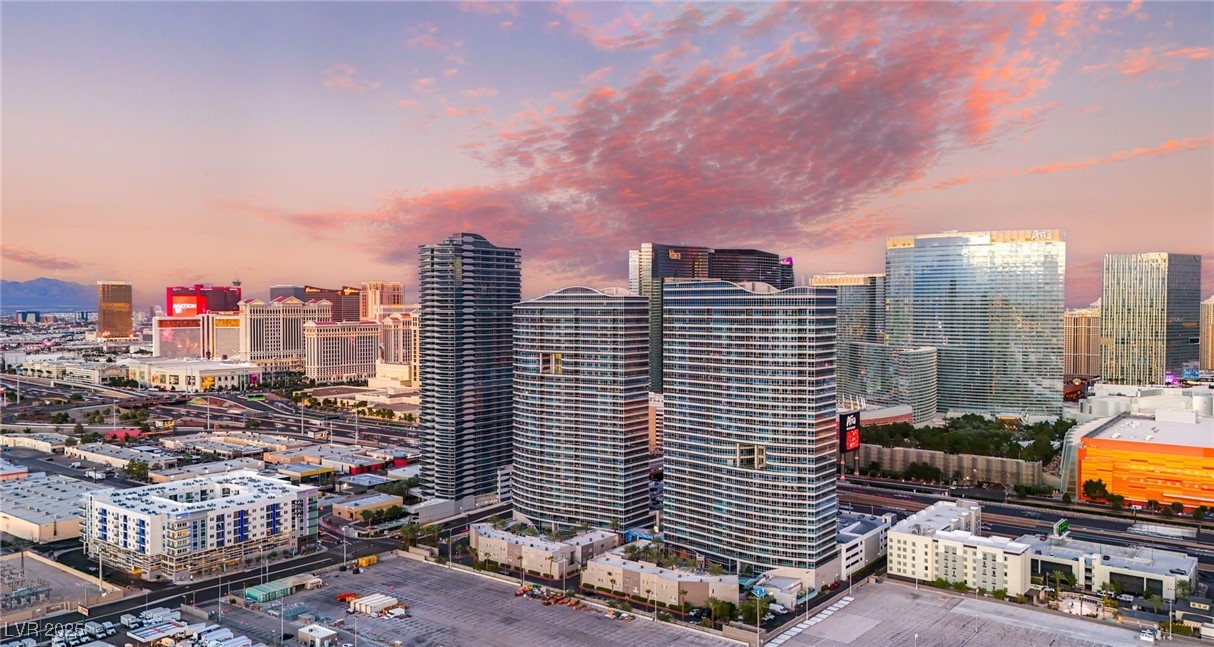 Las Vegas, Nevada 89103, United States, 2 Bedrooms Bedrooms, ,2 BathroomsBathrooms,Residential,Active,228530