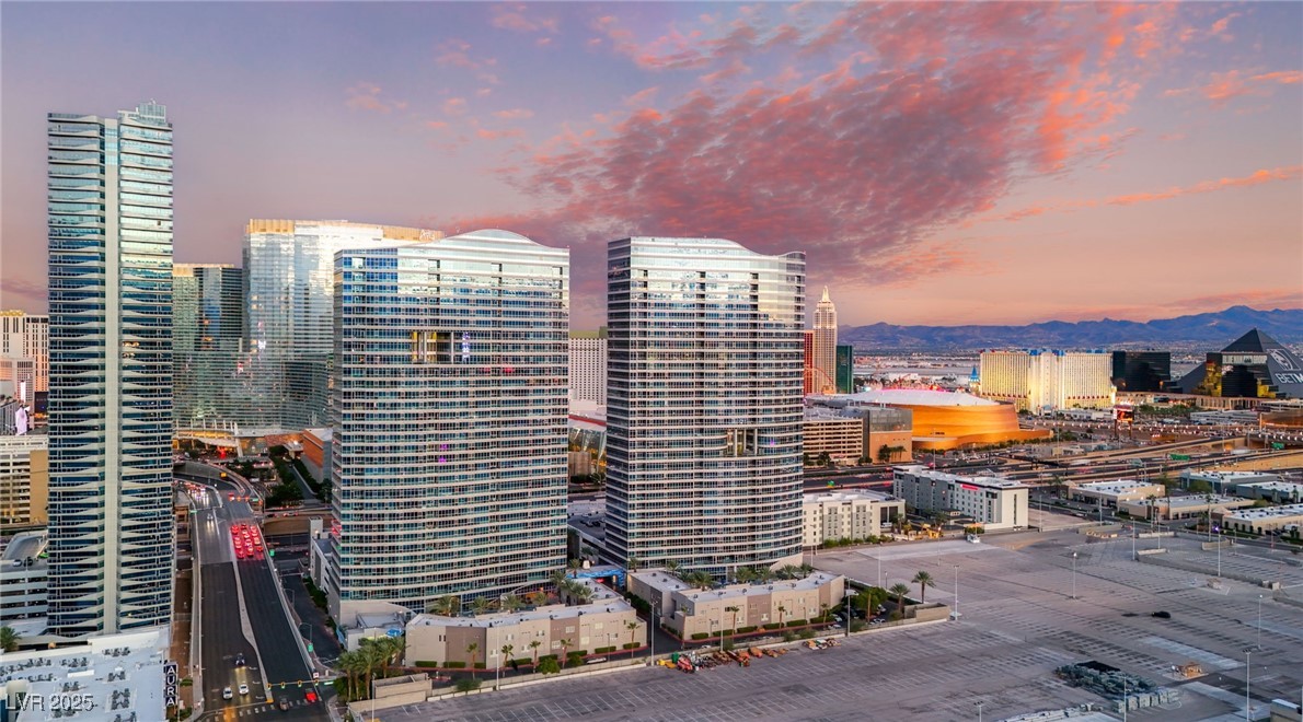 Las Vegas, Nevada 89103, United States, 2 Bedrooms Bedrooms, ,2 BathroomsBathrooms,Residential,Active,228530