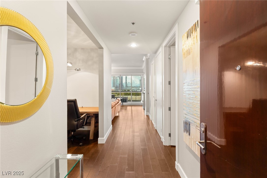 Las Vegas, Nevada 89103, United States, 2 Bedrooms Bedrooms, ,2 BathroomsBathrooms,Residential,Active,228530