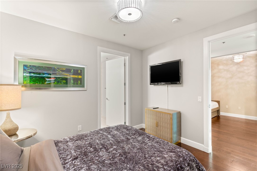 Las Vegas, Nevada 89103, United States, 2 Bedrooms Bedrooms, ,2 BathroomsBathrooms,Residential,Active,228530