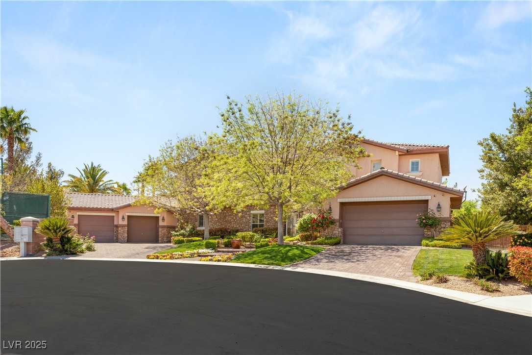 2285 Villefort Court