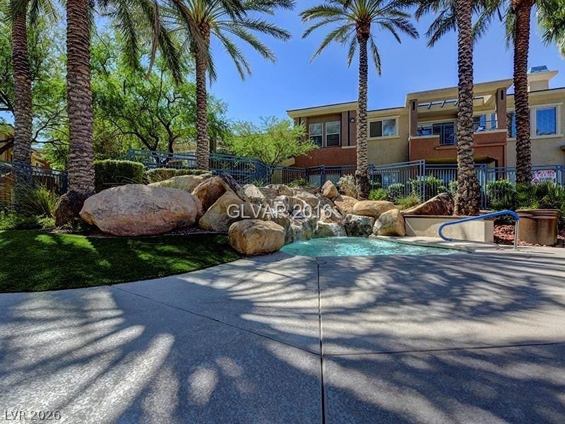 10711 Pappas Lane 201