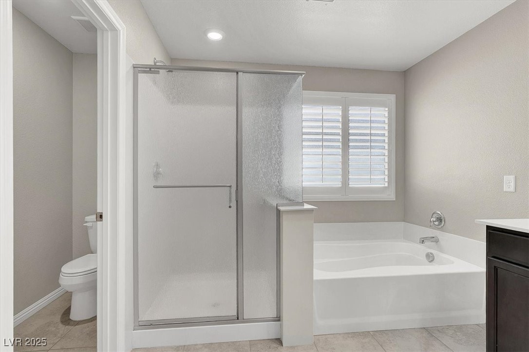 Henderson, Nevada 89044, United States, 5 Bedrooms Bedrooms, ,3 BathroomsBathrooms,Residential,Pending,190136