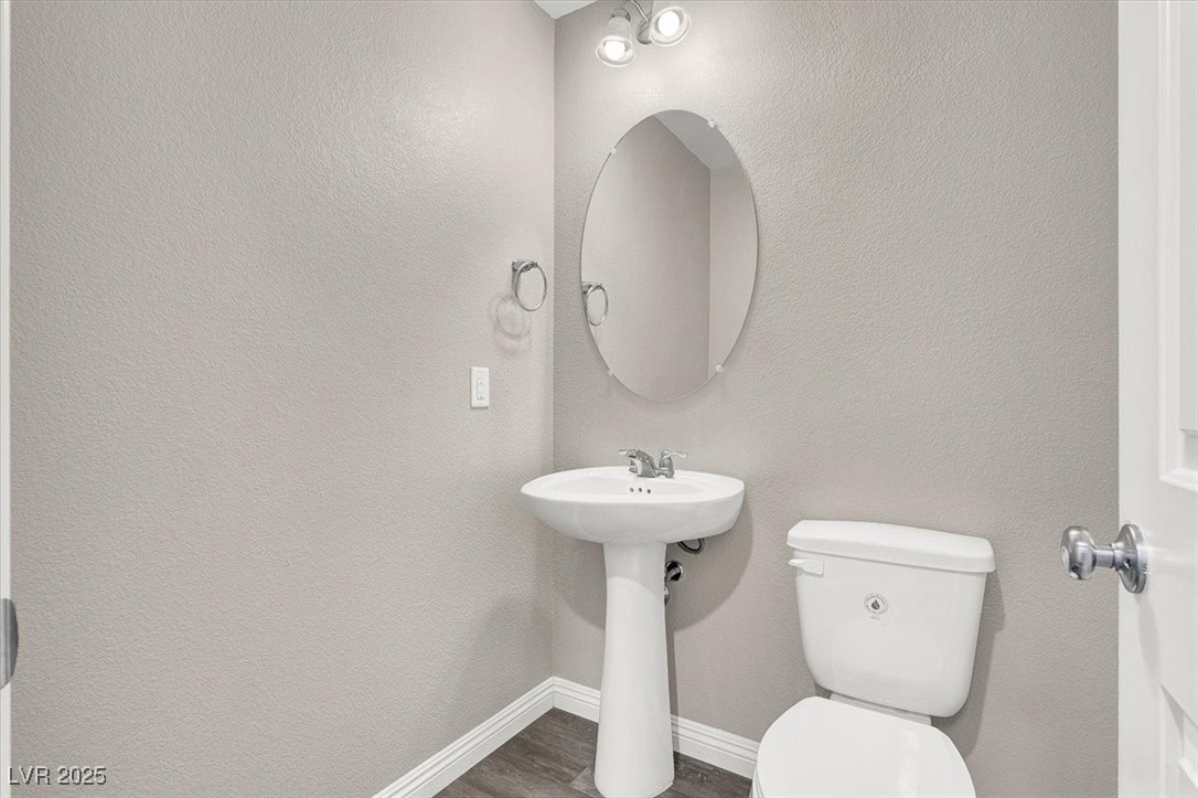 Henderson, Nevada 89044, United States, 5 Bedrooms Bedrooms, ,3 BathroomsBathrooms,Residential,Pending,190136