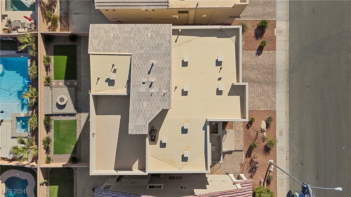 Las Vegas, Nevada 89141, United States, 5 Bedrooms Bedrooms, ,4 BathroomsBathrooms,Residential,Pending,27003