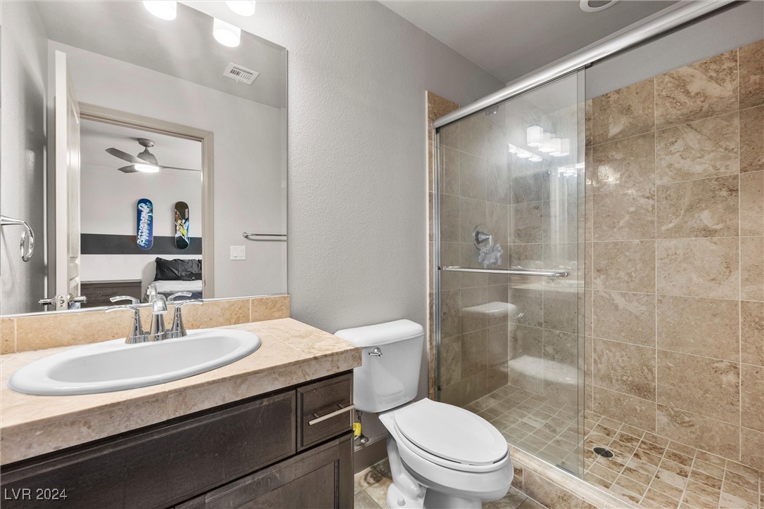 Las Vegas, Nevada 89141, United States, 5 Bedrooms Bedrooms, ,4 BathroomsBathrooms,Residential,Pending,27003