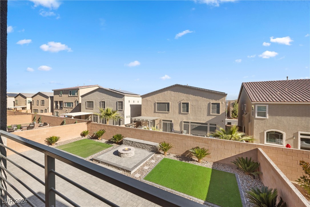 Las Vegas, Nevada 89141, United States, 5 Bedrooms Bedrooms, ,4 BathroomsBathrooms,Residential,Pending,27003