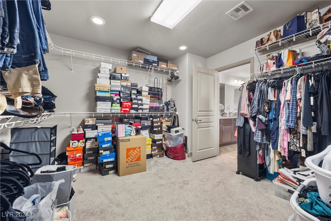 Las Vegas, Nevada 89141, United States, 5 Bedrooms Bedrooms, ,4 BathroomsBathrooms,Residential,Pending,27003