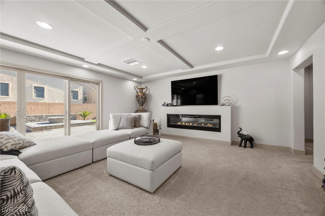 Las Vegas, Nevada 89141, United States, 5 Bedrooms Bedrooms, ,4 BathroomsBathrooms,Residential,Pending,27003