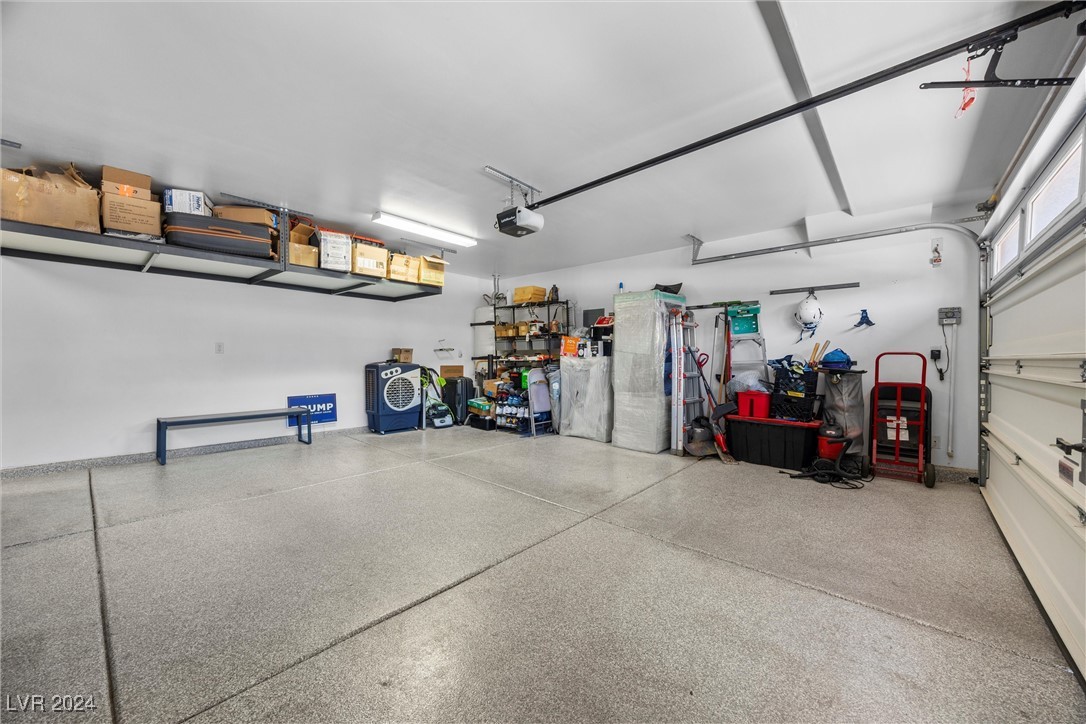 Las Vegas, Nevada 89141, United States, 5 Bedrooms Bedrooms, ,4 BathroomsBathrooms,Residential,Pending,27003