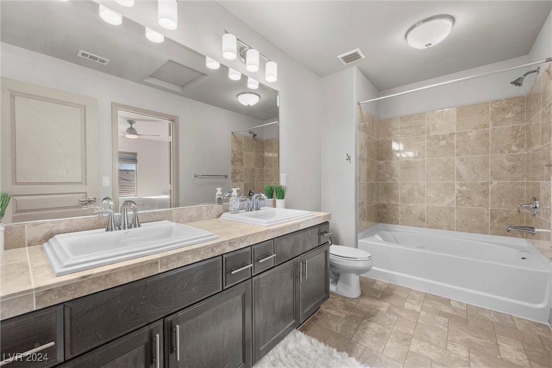 Las Vegas, Nevada 89141, United States, 5 Bedrooms Bedrooms, ,4 BathroomsBathrooms,Residential,Pending,27003