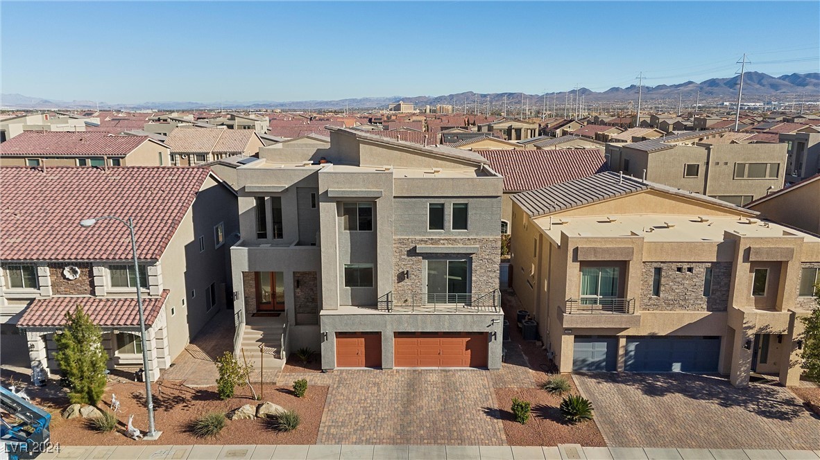 Las Vegas, Nevada 89141, United States, 5 Bedrooms Bedrooms, ,4 BathroomsBathrooms,Residential,Pending,27003