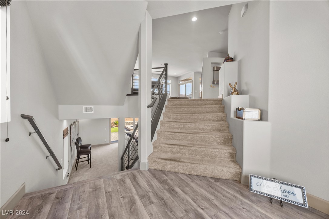 Las Vegas, Nevada 89141, United States, 5 Bedrooms Bedrooms, ,4 BathroomsBathrooms,Residential,Pending,27003