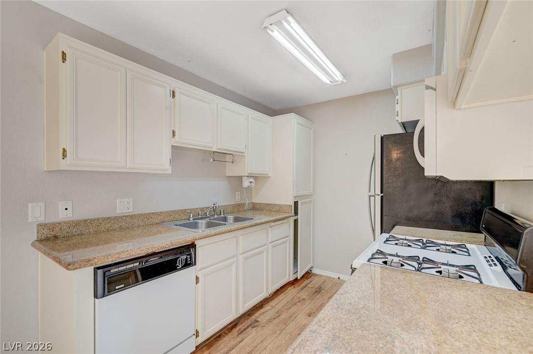 3318 N Decatur Boulevard 2034