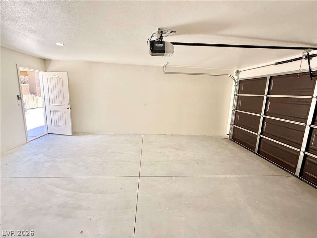 1081 S Quartzite Avenue 2