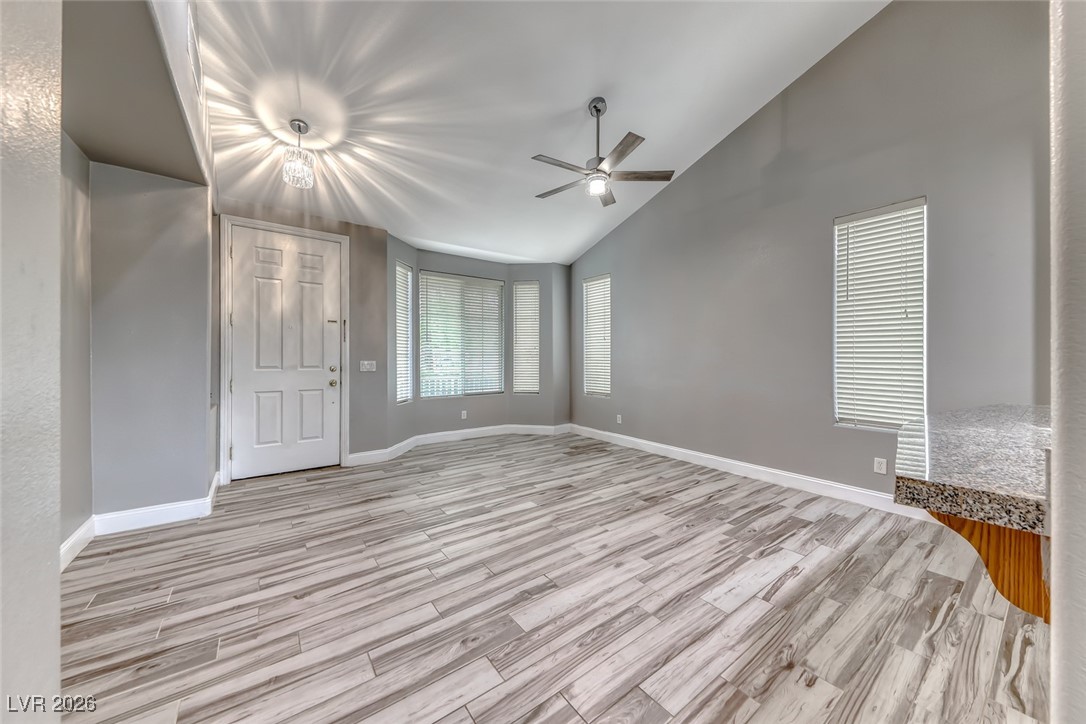 989 Sparkling Light Street