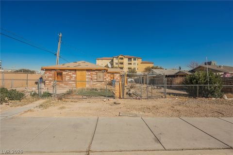 Photo of 1220 E Ogden Avenue, Las Vegas, NV 89101 (MLS # 2773915)
