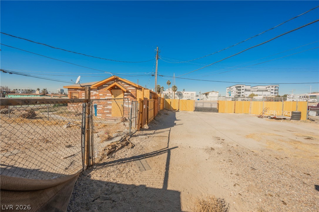 1220 E Ogden Avenue
