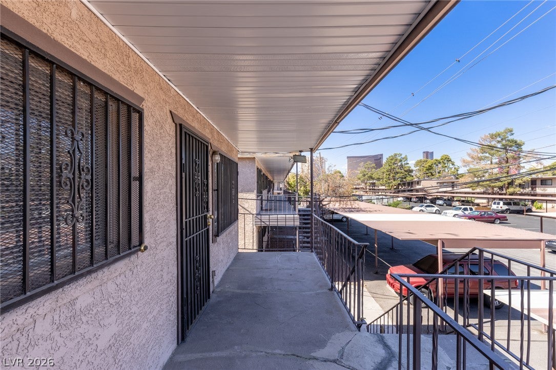 3718 Hazelwood Street 23
